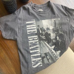 Beatles graphic tee- M/L